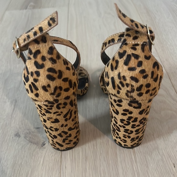 Leopard Cheetah Steve Madden Cow Hair Block Heels - Picture 3 of 3